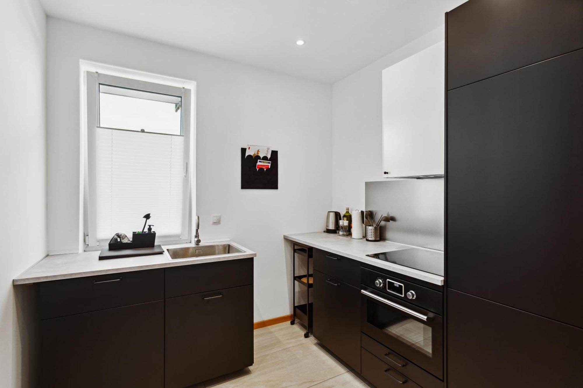 Apartamento Gross, Modern, Vollausgestattet, Gemuetlich Mit Kueche Und Parkplatz Fuer Urlaub Oder Business Kettig Exterior foto