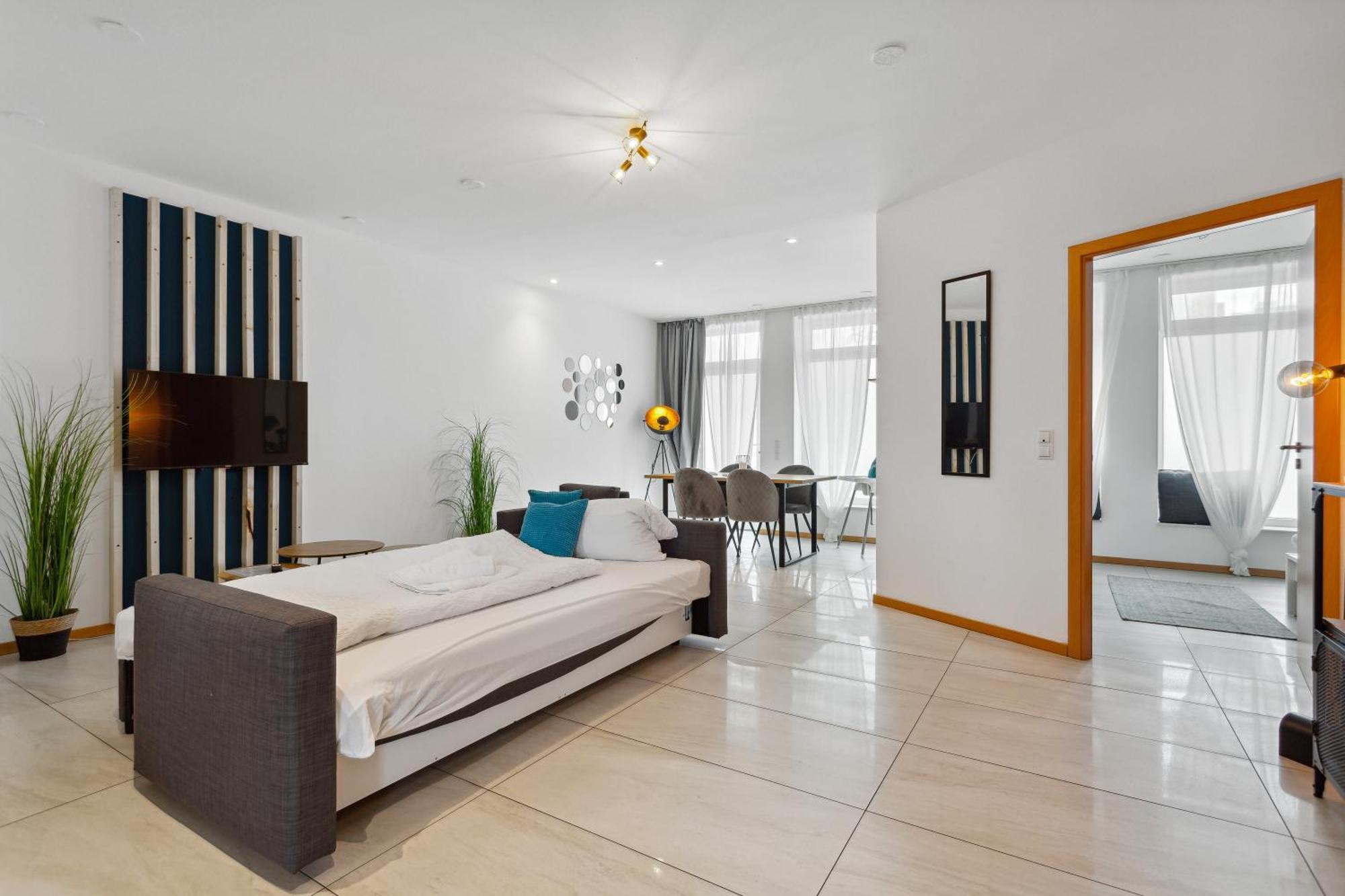 Apartamento Gross, Modern, Vollausgestattet, Gemuetlich Mit Kueche Und Parkplatz Fuer Urlaub Oder Business Kettig Exterior foto